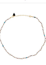 CANDIES NECKLACE IN NATURAL FRESHWATER PEARL AND TURQUOISE